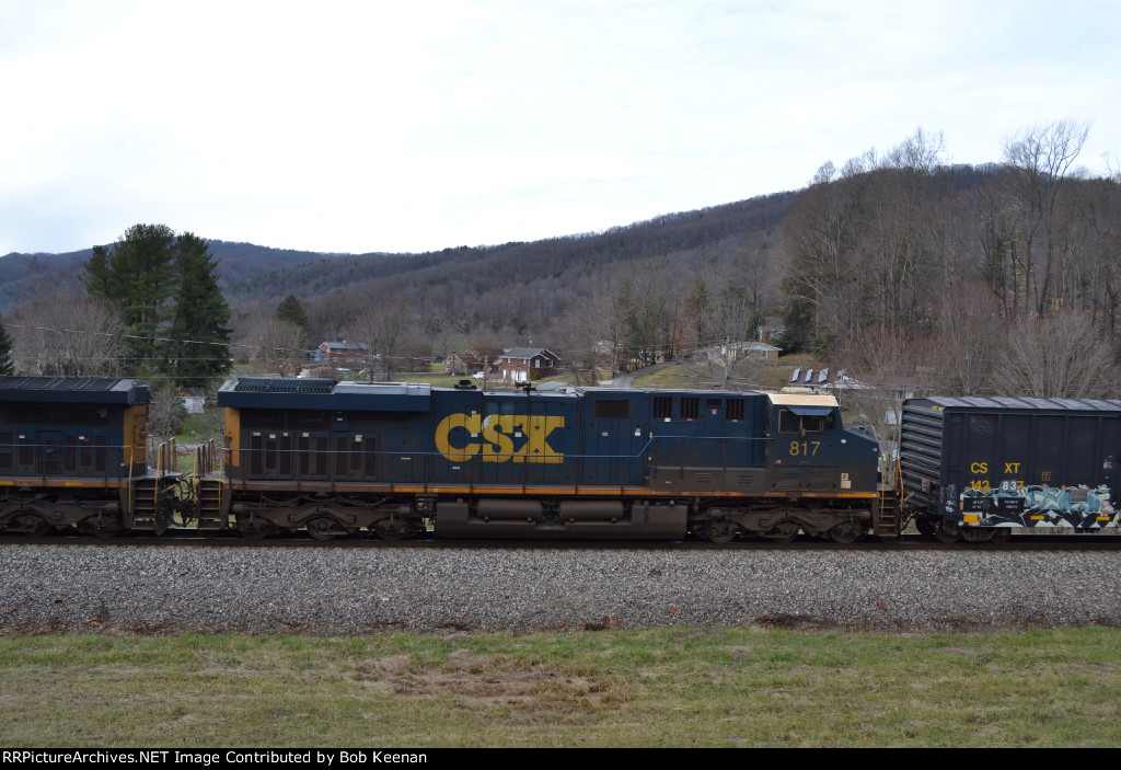 CSX 817